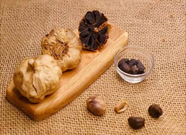 سیر سیاه آنید با طعم غنی و شیرین طبیعی بدون تلخی